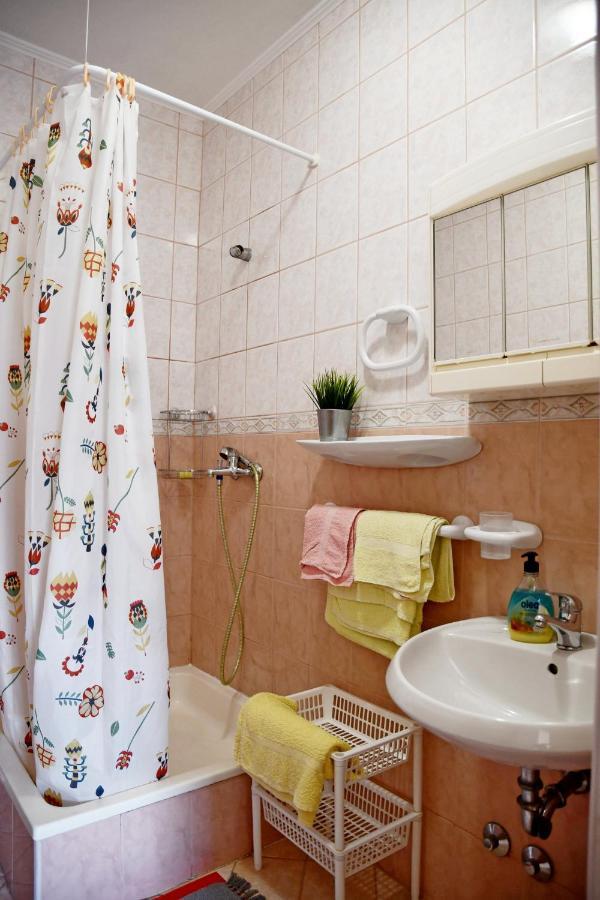 Apartmani Novotny Plavi Banjol Extérieur photo